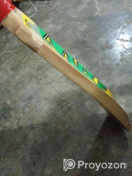 ক্রিকেট ব্যাট