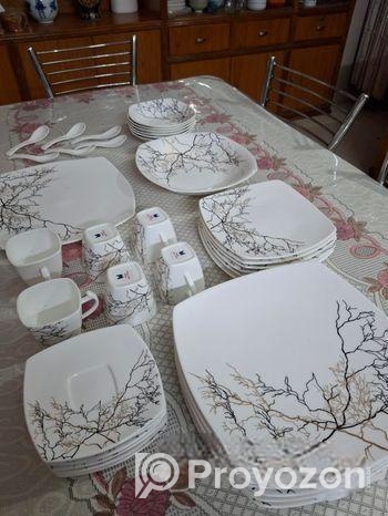 Dinner set