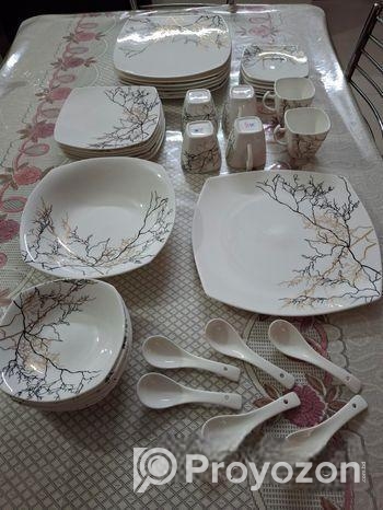 Dinner set