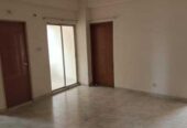 USED FLAT FOR SALE @ 1100 SFT ROAD SIDE WITH TITAS GAS.