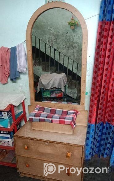 ড্রেসিং টেবিল বিক্রি হবে