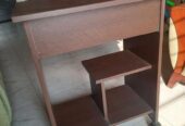 Computer table