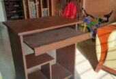 Computer table
