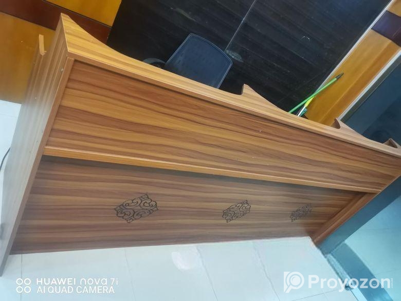 অফিস ডেস্ক