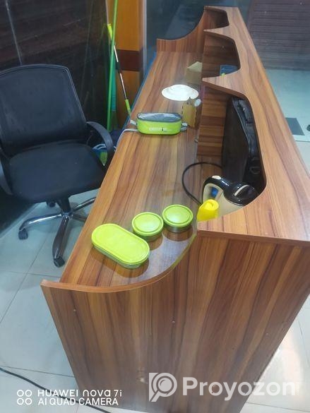 অফিস ডেস্ক