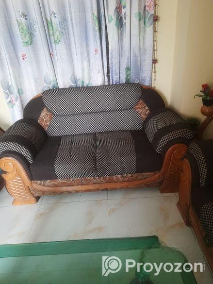 পাঁচ সিট এর সোফা ও টেবিল