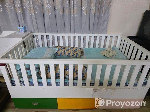 Baby Bed (2 Mattresses) with side stairs