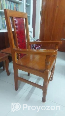 কাঠের চেয়ার দুইটা বিক্রি হবে
