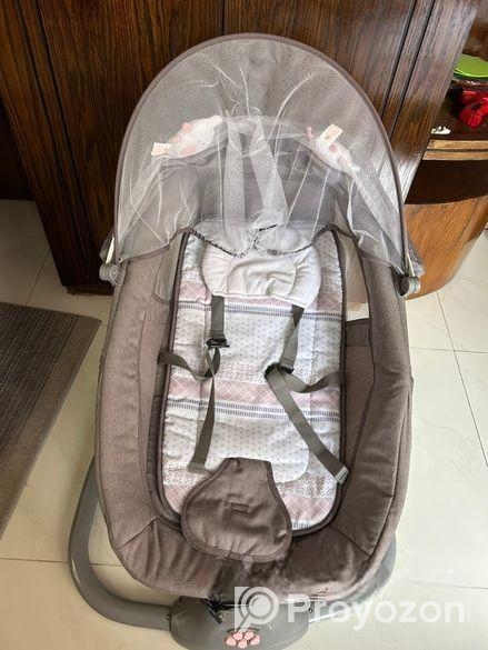 Mastela 3 In 1 Deluxe Multifunctional Bassinet