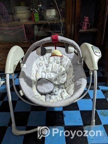 Electric Graco Cradle Swing