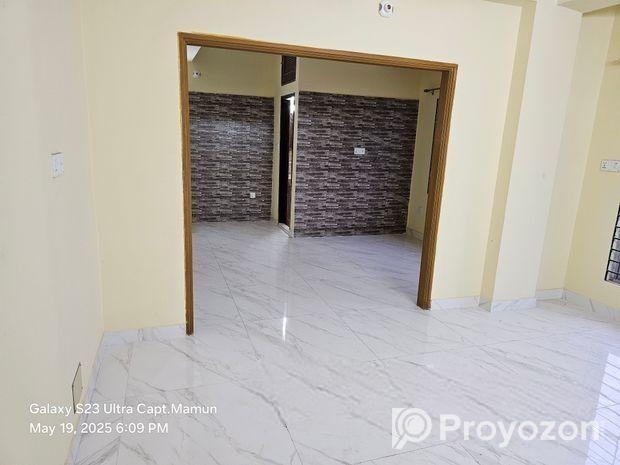 New apartment for rent flat B-4, 04th floor front side (east