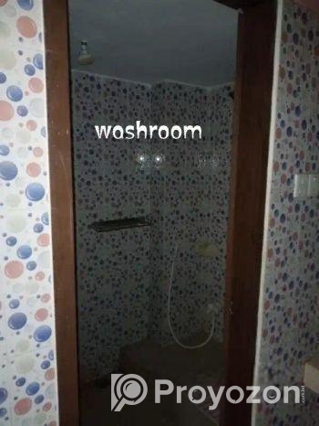 নিচ তলায় ২ বেড ১ ডাইনিং বাসা ভাড়া