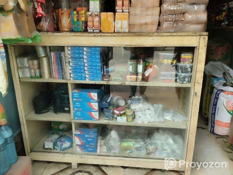 কাঠে তৈরি দোকানের শোকেস ও ক্যাশ কাউন্টার টেবিল