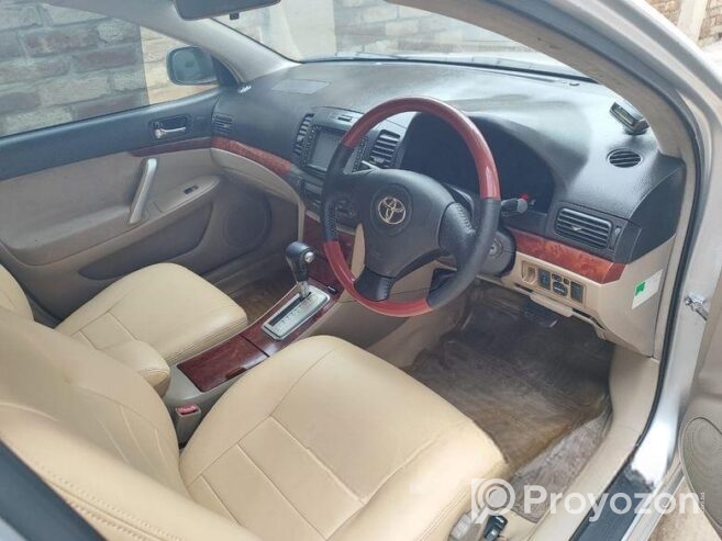 Toyota Premio silver 2003