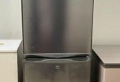 Refrigerator: in Fresh Condition