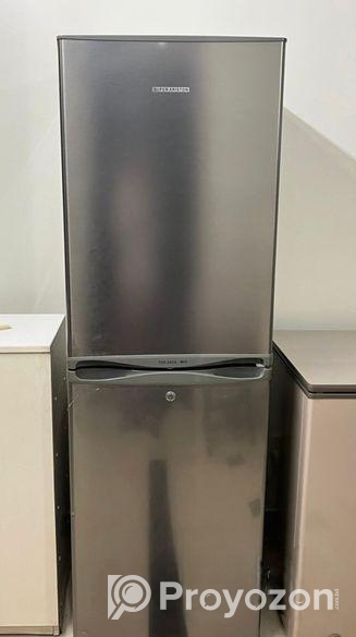 Refrigerator: in Fresh Condition