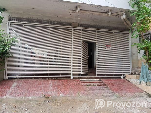 USED FLAT FOR SALE @ 960 SFT ROAD SIDE
