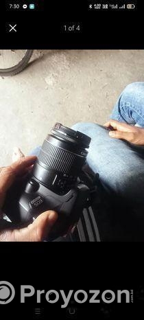 আমি একটি ক্যামেরা বিক্রি করবো