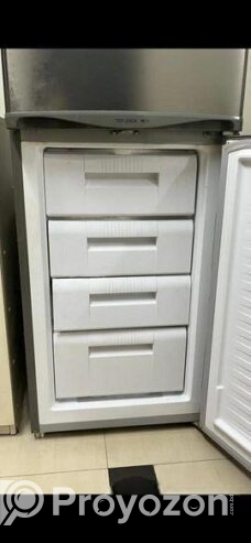 Refrigerator: in Fresh Condition