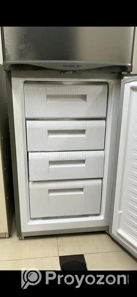 Refrigerator: in Fresh Condition