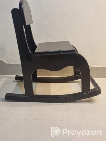 Rocking Chair ‍Sell Post