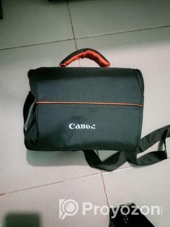 Cannon 700D DSLR Camera, EF•5 18•55mm Zoom Lens