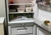 Refrigerator: in Fresh Condition