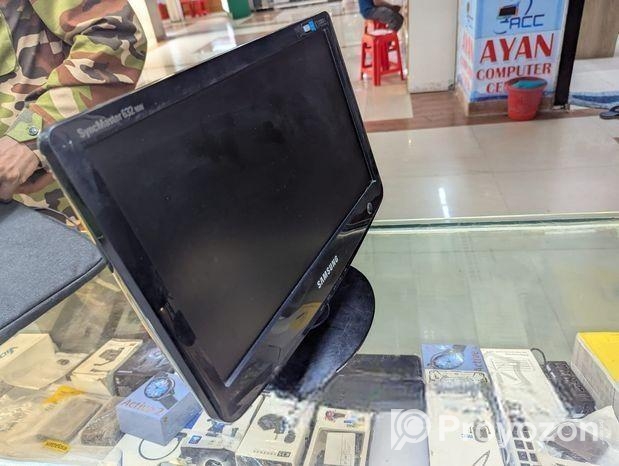 মেলা samsung ১৪ ইঞ্চি মনিটর ফুল ফ্রেস