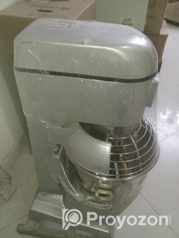 Cake mixer machine