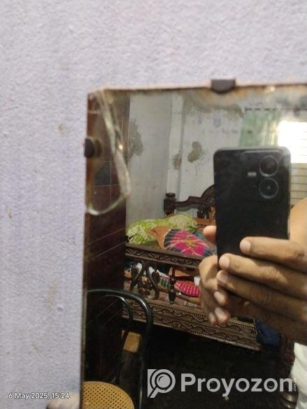 ৪৫ বছরের পুরনো কাঠের ড্রেসিং টেবিল