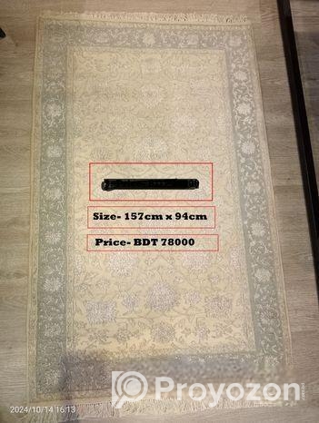 আমদানি করা হ্যান্ড নোটেড কার্পেট