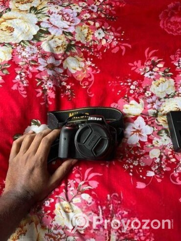 NIKON 3300D CAMERA