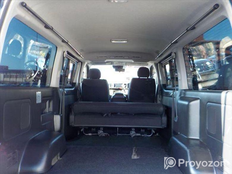 Toyota Hiace Super GL LED 2020