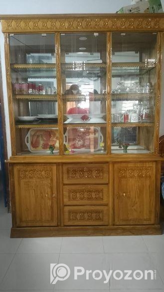 সেগুন কাঠের শোকেস বিক্রি করা হবে