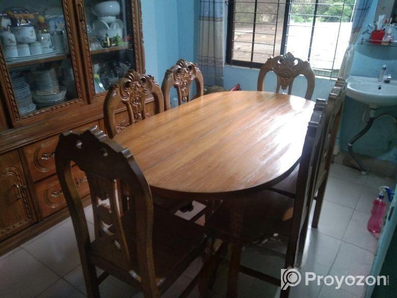 ডাইনিং টেবিল ‍বিক্রি হবে