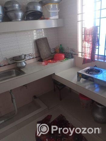 USED FLAT FOR SALE @ 725 SFT 2ND FLOOR
