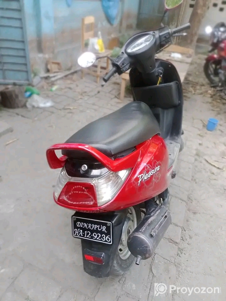 হিরো হোন্ডা প্লেজার 100 সিসি বাইক