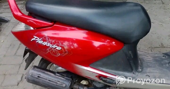 হিরো হোন্ডা প্লেজার 100 সিসি বাইক