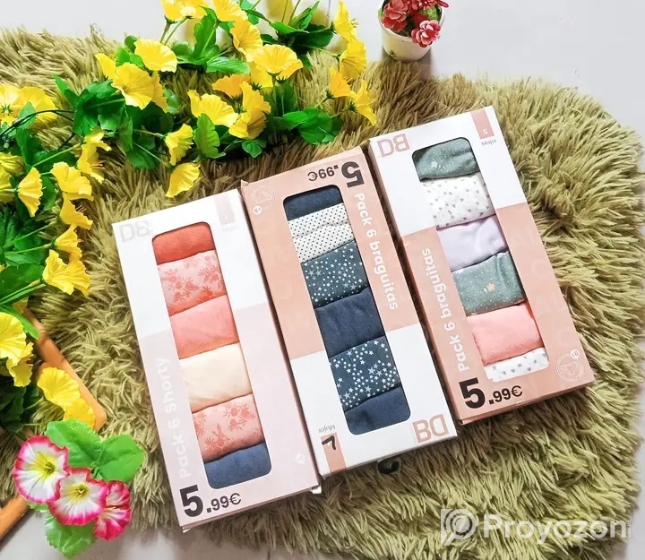 মাত্র ৩৯৯ টাকায় ১ বক্স ৬ পিস পেন্টি পাচ্ছেন