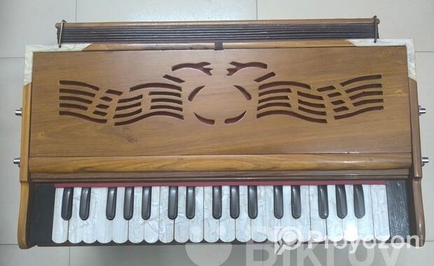 Harmonium For Sell