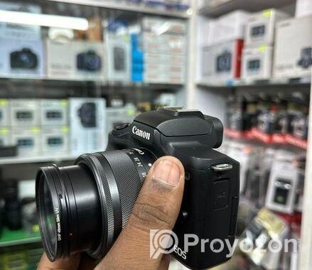canon m50 mark ii with 15 45mm stm lens