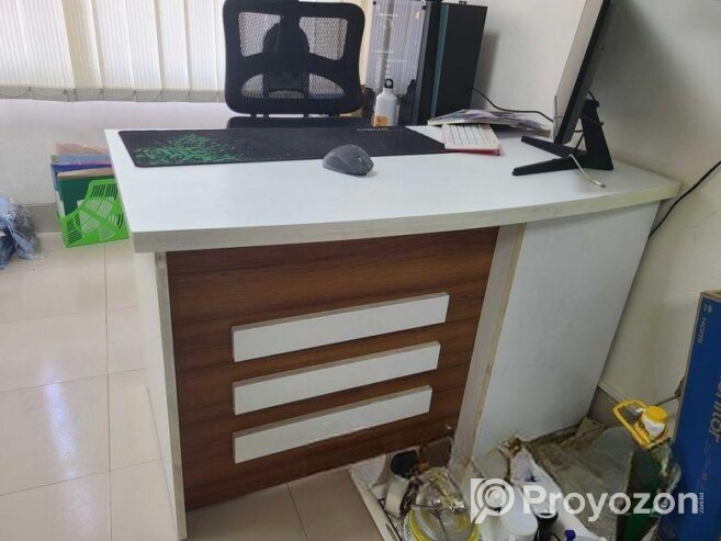 Used Desk, Computer Table & Cabinet