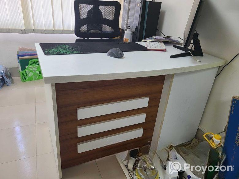 Used Desk, Computer Table & Cabinet