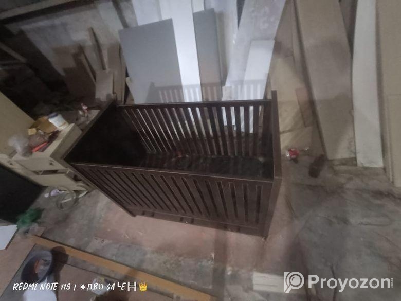 Brand new factory made baby cot Material