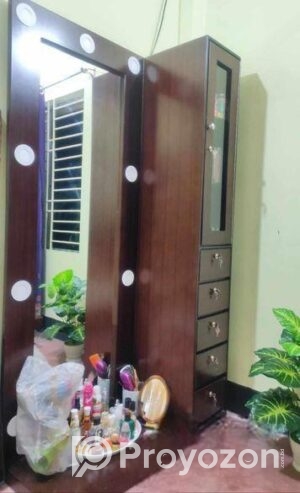 Dressing Table ‍Sell Post
