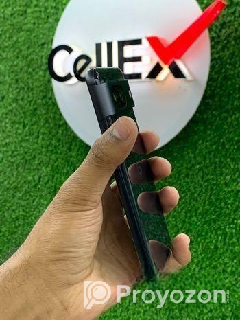 Google 8 with box black (Used)