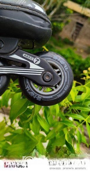 রোলার স্কেটিং