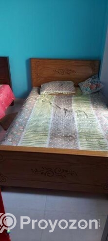 “প্রায় নতুন মালয়েশিয়ান বোর্ডের খাট বিক্রি
