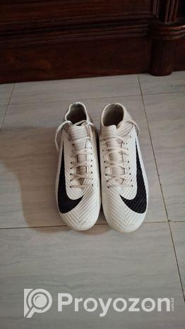 Nike Mercurial Boot