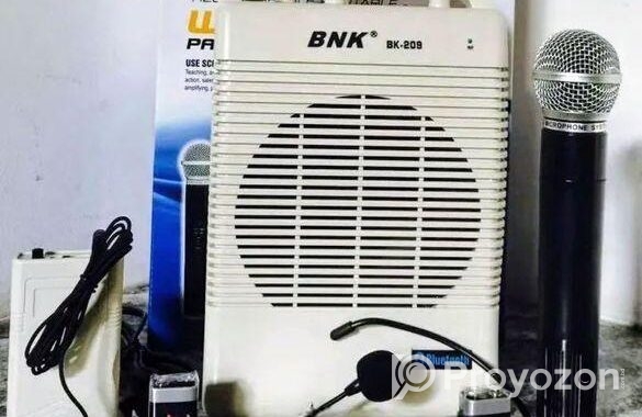 BNK-209 Rechargeable Portable Wireless P.A Microph